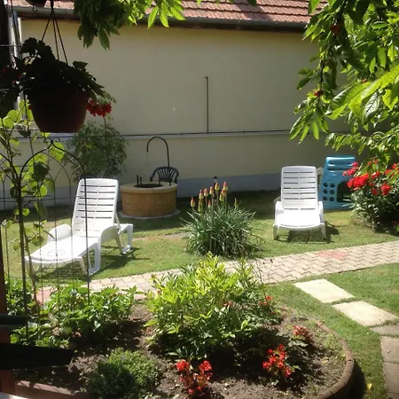 Balla Apartmanhaz شقة